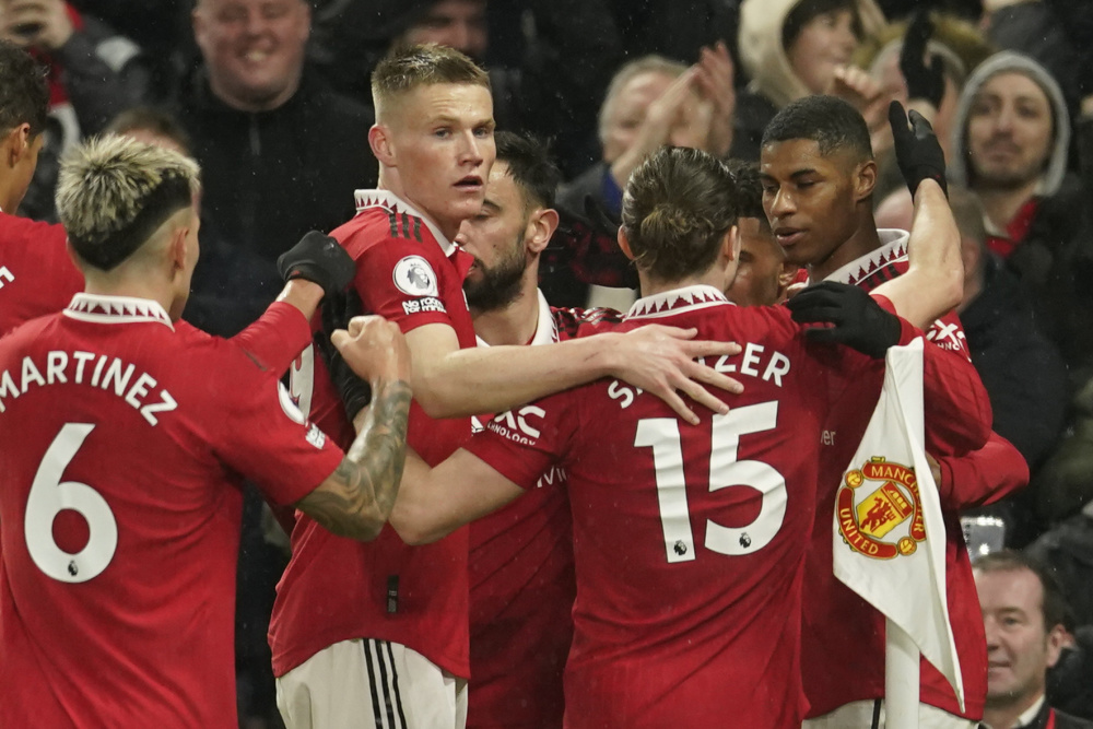 的表现笑到 的表现笑到